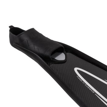 Scorpena F1 stiprinājumi pleznām un karbona lāpstiņām (pāris)